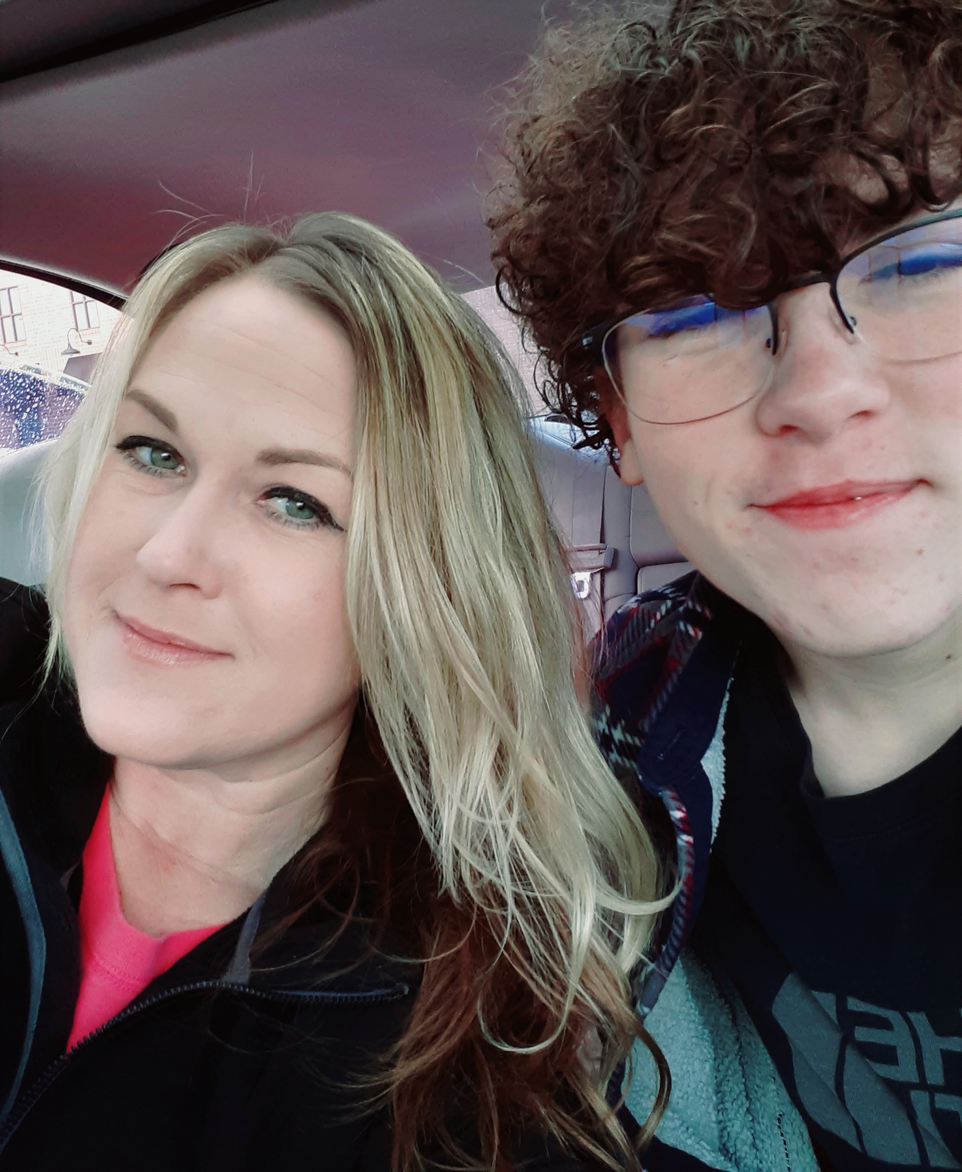 Jill Soave and her son, Justin Shilling, in a selfie photo