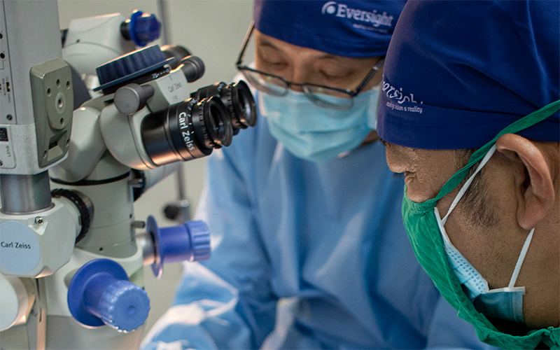 Eversight works with cornea and eye surgeons across the country and internationally to save and improve vision.